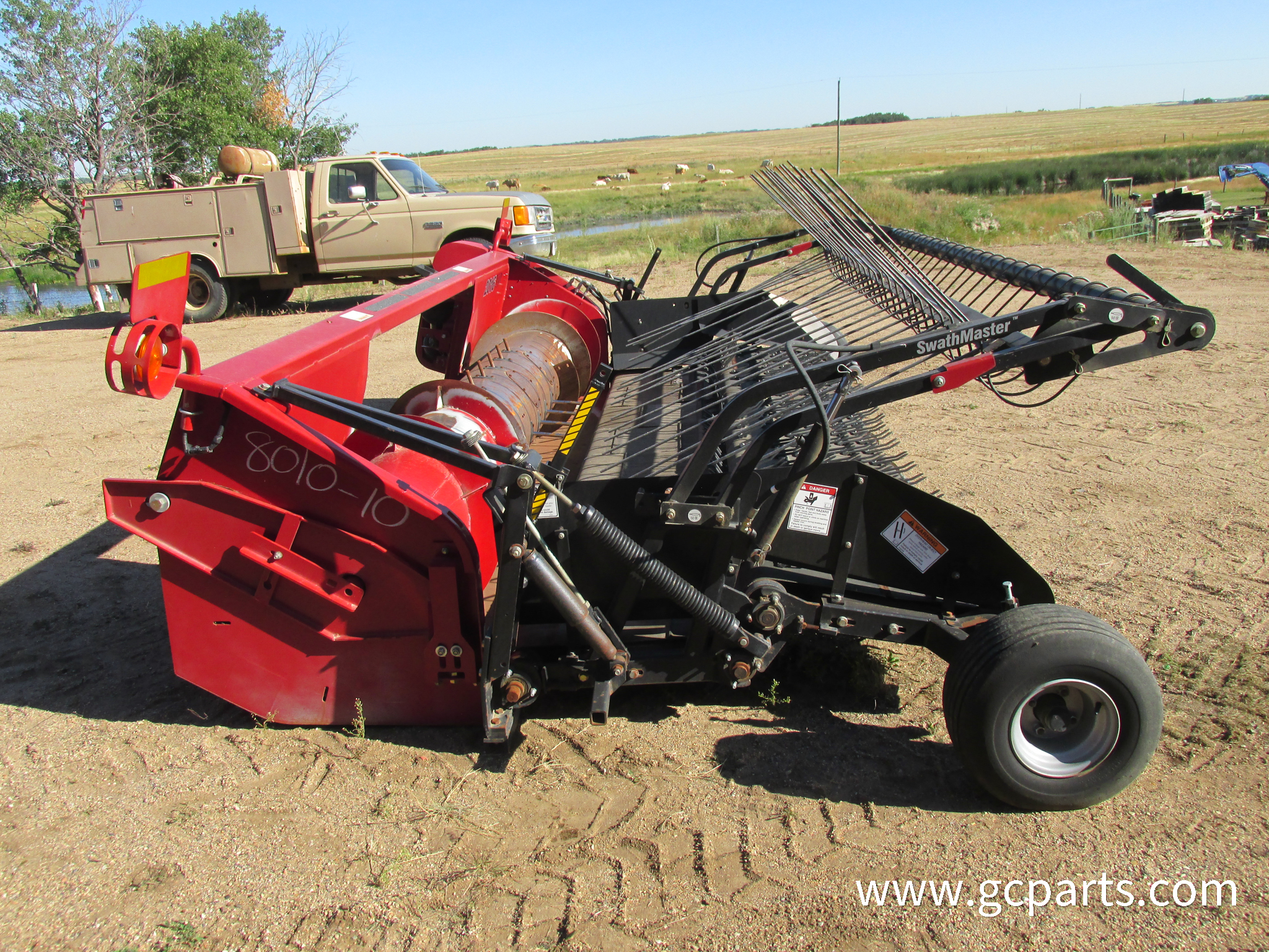 2016 HEADER W/14FT SWATHMASTER